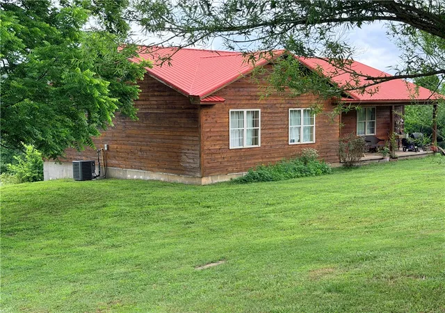 2nd image of 966 Madison 2180, Huntsville, AR 72740 | MLS# 1355024