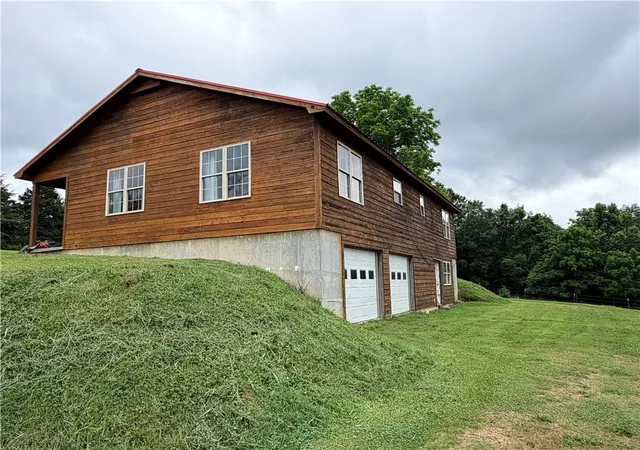 4th image of 966 Madison 2180, Huntsville, AR 72740 | MLS# 1355024