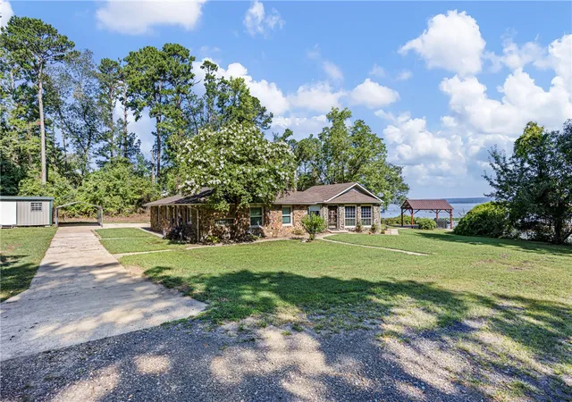 Homes for sale in Dardanelle, AR | 10101 Lakeshore Loop, Dardanelle, AR 72834 | MLS# 1355251