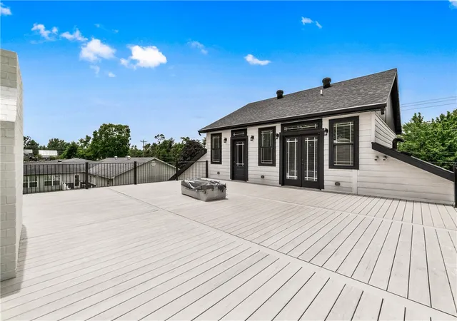 3rd image of 212 Nw G St, Bentonville, AR 72712 | MLS# 1355450