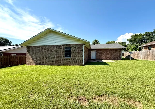 Photo 16 of Sale Pending at 370 Cedar Crk Dr, Dover, AR 72837 | MLS# 1355228 | Listing updated on 2026-08-27
