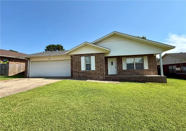image of 370 Cedar Creek Dr, Dover, AR 72837 | MLS# 1355228