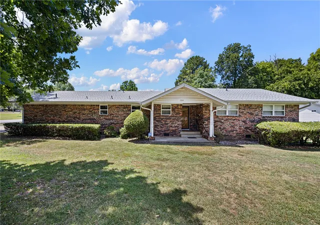 Photo 1 of Single family home for sale at 704 Vine St, Clarksville, AR 72830 | MLS# 1355446 | Listing updated on 2026-10-06