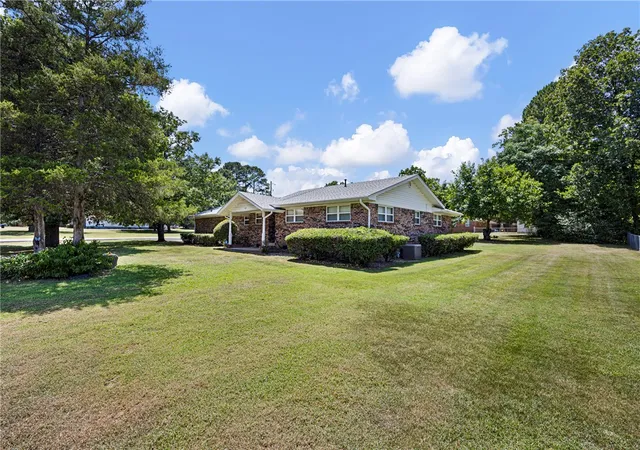Photo 2 of Single family home for sale at 704 Vine St, Clarksville, AR 72830 | MLS# 1355446 | Listing updated on 2026-10-06