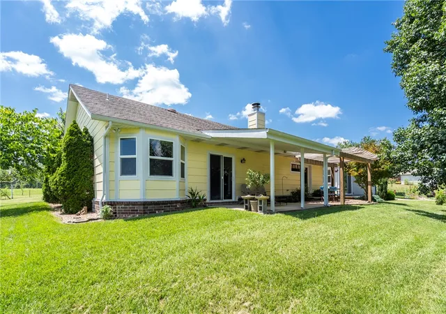 Photo 2 of Single family home for sale at 15520 Jack Crabtree Rd, Bentonville, AR 72712 | MLS# 1355239 | Listing updated on 2026-08-03