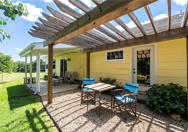 Photo 3 of Single family home for sale at 15520 Jack Crabtree Rd, Bentonville, AR 72712 | MLS# 1355239 | Listing updated on 2026-08-03