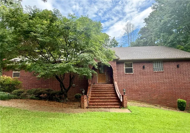 1st image of 209 Hickory Hills Dr, Russellville, AR 72802 | MLS# 1355376