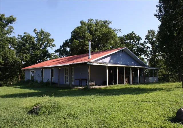 Homes for sale in Yellville, AR | 7572 N Hwy 14, Yellville, AR 72687 | MLS# 1355547