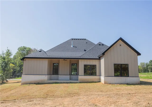 12th image of 13025 Wallys Wy, Gentry, AR 72734 | MLS# 1355472