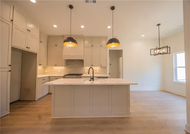 2nd image of 13025 Wallys Wy, Gentry, AR 72734 | MLS# 1355472