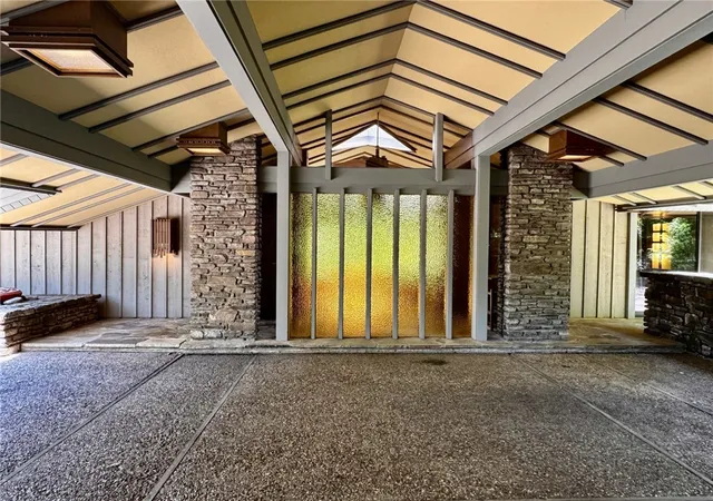 2nd image of 964 E Arlington Ter, Fayetteville, AR 72701 | MLS# 1355461