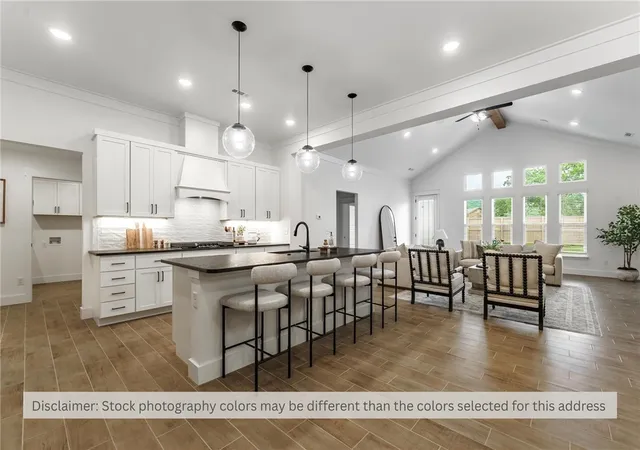 2nd image of 906 Woodbridge Dr, Farmington, AR 72730 | MLS# 1355672