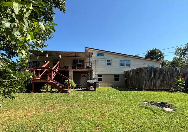 42nd image of 1006 Berry St, Harrison, AR 72601 | MLS# 1355685