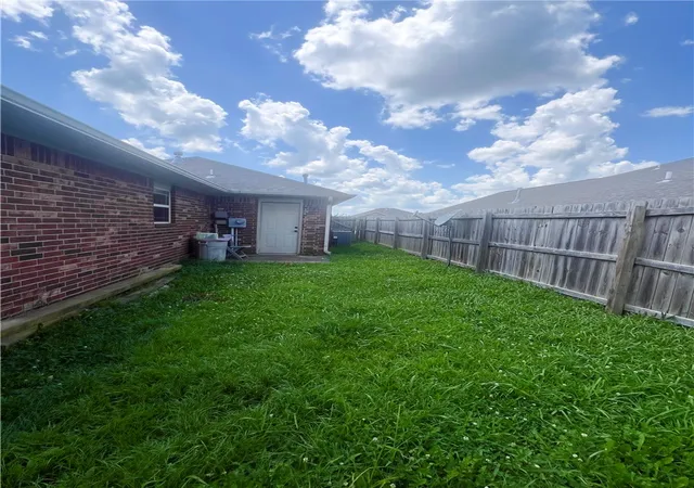 3rd image of 644 White Oak St, Gentry, AR 72734 | MLS# 1355696