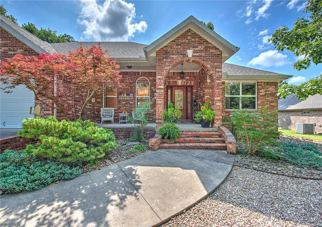 1st image of 3 Kirk Ln, Bella Vista, AR 72715 | MLS# 1355493