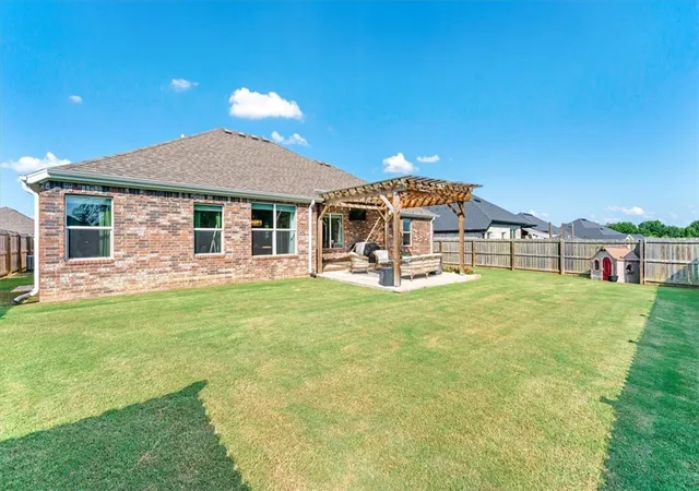 34th image of 1369 N Pershing St, Fayetteville, AR 72704 | MLS# 1355060