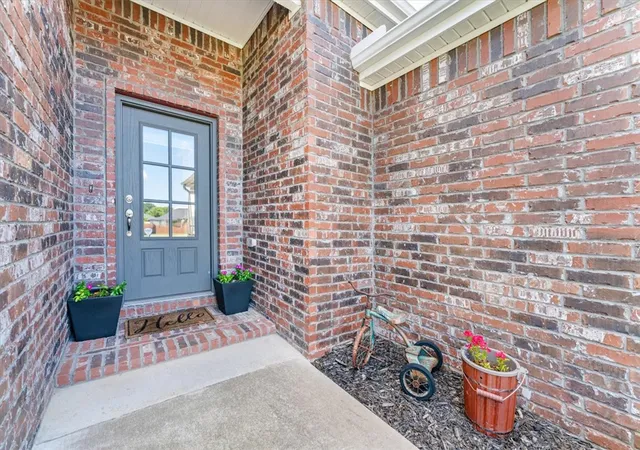 3rd image of 1369 N Pershing St, Fayetteville, AR 72704 | MLS# 1355060