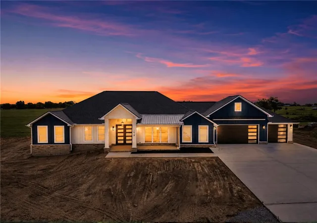 1st image of 1618 Nw Digby, Gentry, AR 72734 | MLS# 1355515