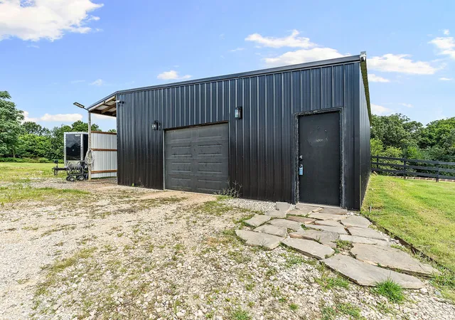 2nd image of 410 Nw Cowan Nw Cowan Ave, Gentry, AR 72734 | MLS# 1355704