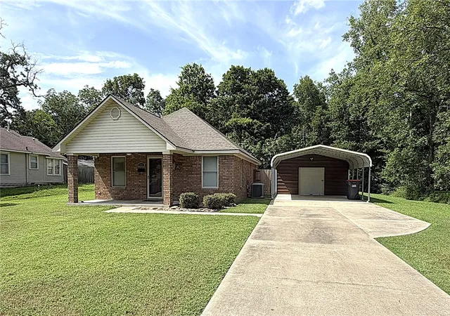 1st image of 1711 Cedar, Van Buren, AR 72956 | MLS# 1355754