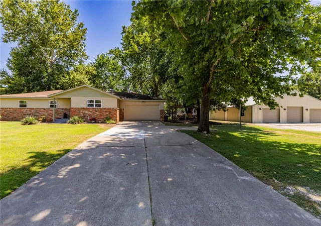 2nd image of 1200 Morsani Dr, Rogers, AR 72756 | MLS# 1355415