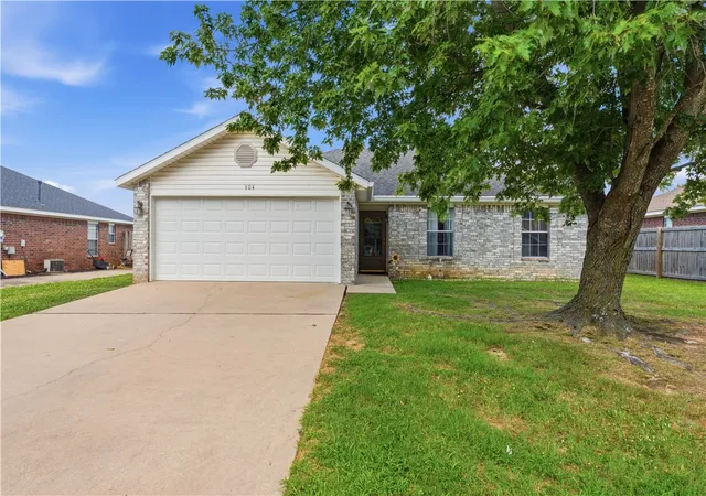 Homes for sale in Centerton, AR | 604 Bliss Cir, Centerton, AR 72719 | MLS# 1355463