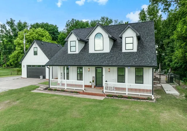 Homes for sale in Springdale, AR | 6616 Har Ber Ave, Springdale, AR 72762 | MLS# 1355799