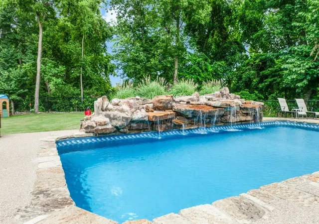Homes for sale in Springdale, AR | 6616 Har Ber Ave, Springdale, AR 72762 | MLS# 1355799
