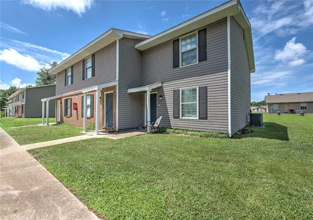 2nd image of 1600 A,b,c,d Oriole St, Springdale, AR 72764 | MLS# 1355438