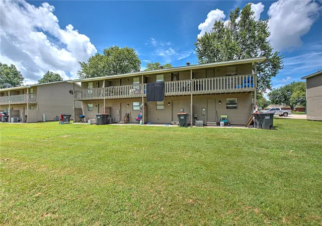 4th image of 1607 A,B,C,D Oriole St, Springdale, AR 72764 | MLS# 1355439