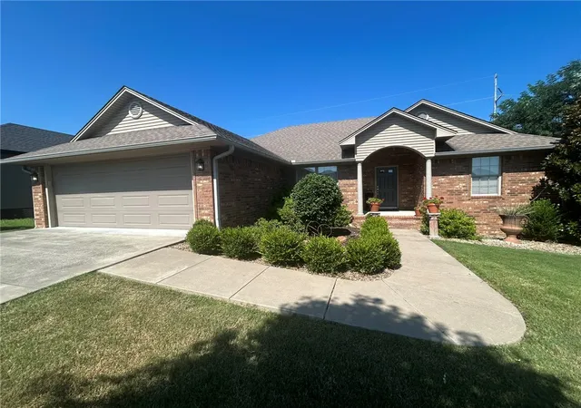 2nd image of 2805 N Louisville Ave, Russellville, AR 72802 | MLS# 1355818