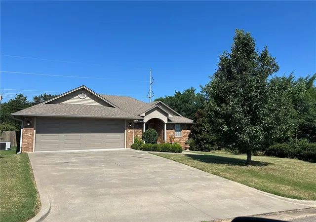 3rd image of 2805 N Louisville Ave, Russellville, AR 72802 | MLS# 1355818