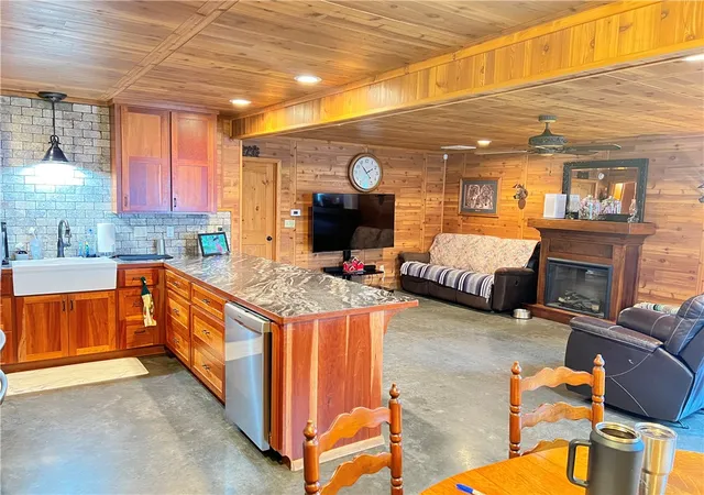 2nd image of 105 Cr 1751, London, AR 72847 | MLS# 1355798