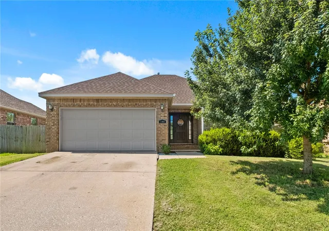 Photo 1 of Single family home for sale at 600 Worchester, Siloam Springs, AR 72761 | MLS# 1355847 | Listing updated on 2026-09-01