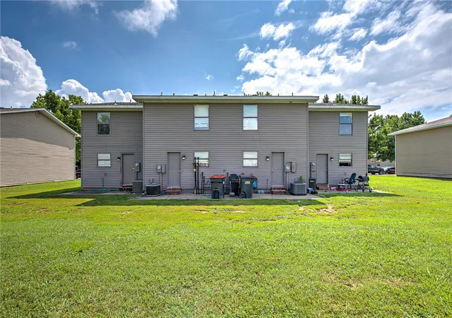 4th image of 1502 A,B,C,D Oriole St, Springdale, AR 72764 | MLS# 1355421