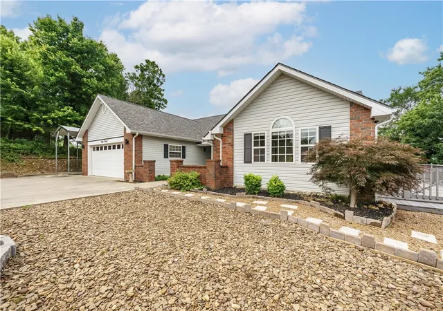 1st image of 311 Holiday Island Dr, Holiday Island, AR 72631 | MLS# 1355299