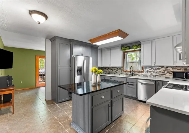 Photo 2 of Single family home for sale at 16969 Posy Mountain Rd, Rogers, AR 72756 | MLS# 1355769 | Listing updated on 2026-10-07