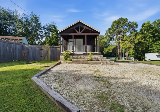 1st image of 20900 N Lakeshore Dr, Springdale, AR 72764 | MLS# 1355789