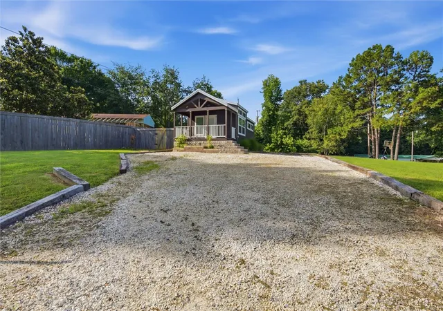 2nd image of 20900 N Lakeshore Dr, Springdale, AR 72764 | MLS# 1355789