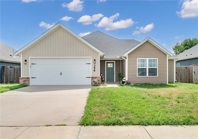 1st image of 356 Miles Ave, Gentry, AR 72734 | MLS# 1355801