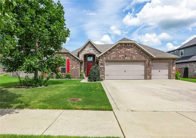 Photo 1 of Single family home for sale at 6001 Sw North Frk St, Bentonville, AR 72713 | MLS# 1355879 | Listing updated on 2026-10-07
