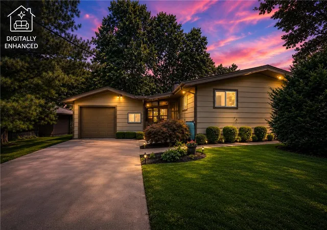 1st image of 12 Harlow Dr, Bella Vista, AR 72715 | MLS# 1355929