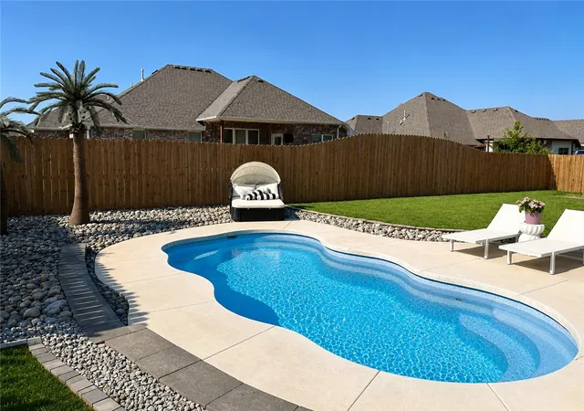 image of 1903 Crump St, Pea Ridge, AR 72751 | MLS# 1355961