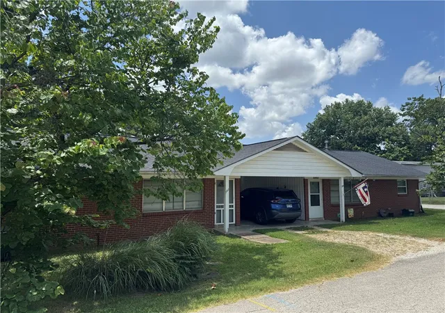 1st image of 795   797 S Dockery Ln, Fayetteville, AR 72701 | MLS# 1355456