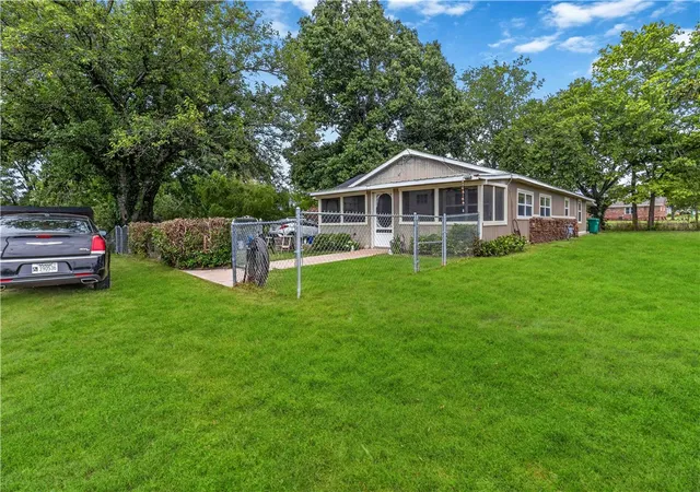 Photo 3 of Single family home for sale at 24 Wolfdale Rd, Farmington, AR 72730 | MLS# 1356058 | Listing updated on 2026-07-26