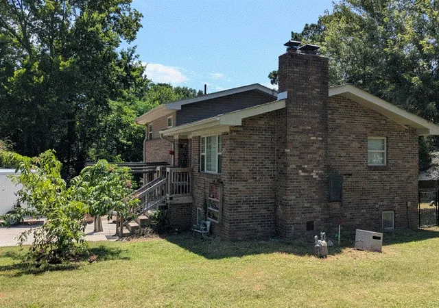 1st image of 305 Quarry Rd, Russellville, AR 72802 | MLS# 1355062