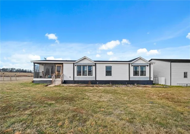 2nd image of 22083 Leonard Ranch Rd, Gravette, AR 72736 | MLS# 1356069
