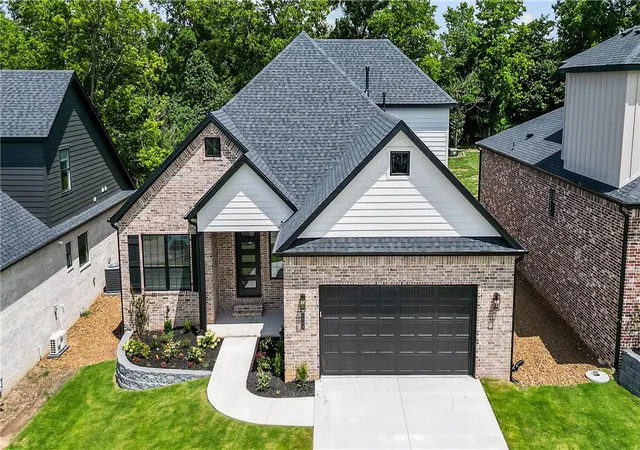 1st image of 2524 N Crossover Rd, Fayetteville, AR 72703 | MLS# 1356002