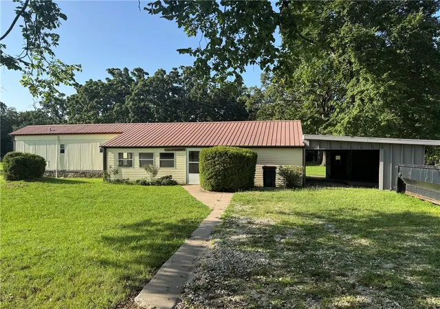 19th image of 500 E Adams St, Lincoln, AR 72744 | MLS# 1356090