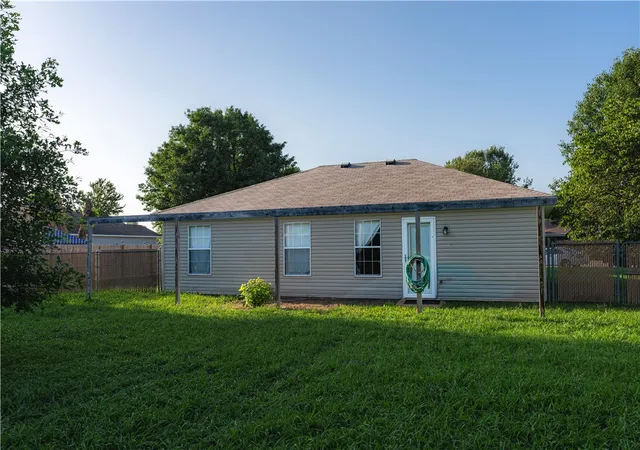 14th image of 2213 Harvey Wakefield Ave, Pea Ridge, AR 72751 | MLS# 1356095